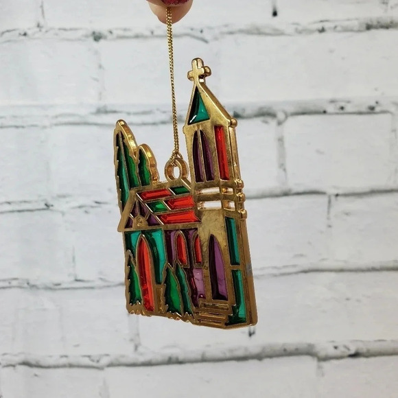 Russ Berrie & CO Holiday Highlights 1980s Vintage Ornament CHRISTMAS CHURCH HM24 - Picture 14 of 16